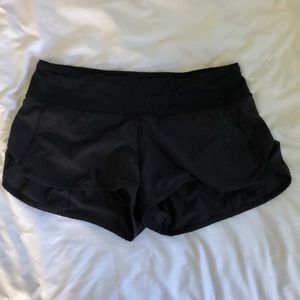 Lululemon Run Speed Short (black, size 6)